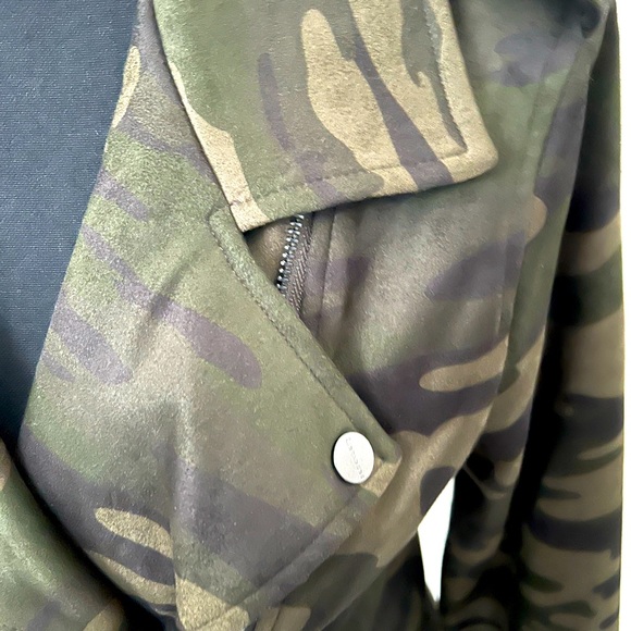 NWT Sanctuary Camouflage Faux Suede Moto Jacket - Picture 3 of 10